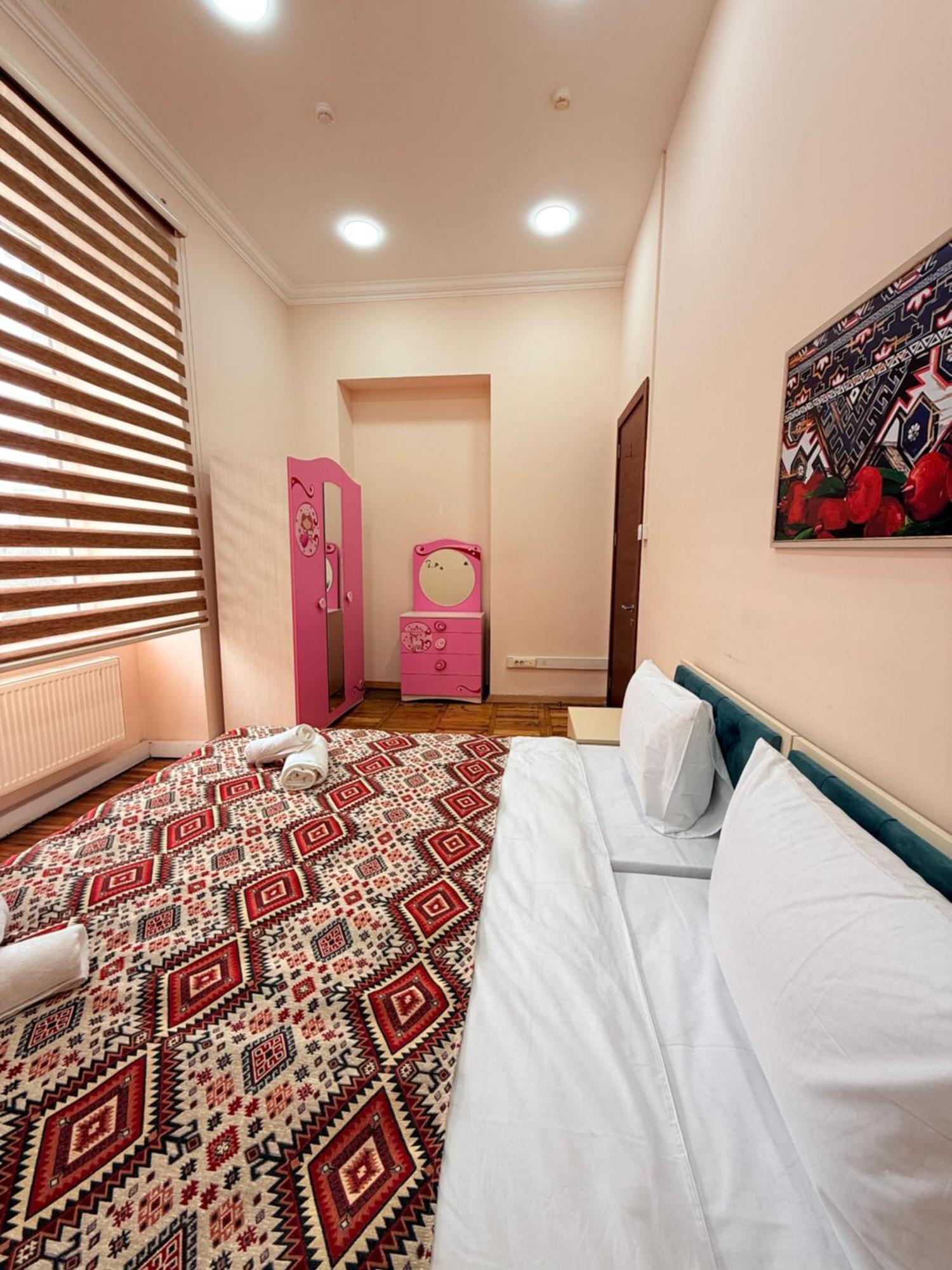Alara Inn Hostel & Hotel บากู ภายนอก รูปภาพ