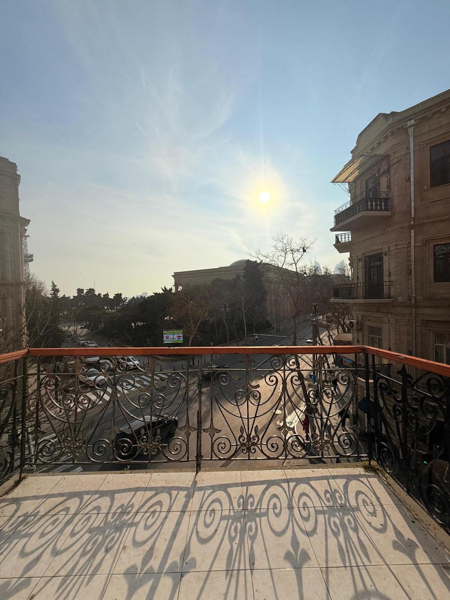 Alara Inn Hostel & Hotel บากู ภายนอก รูปภาพ